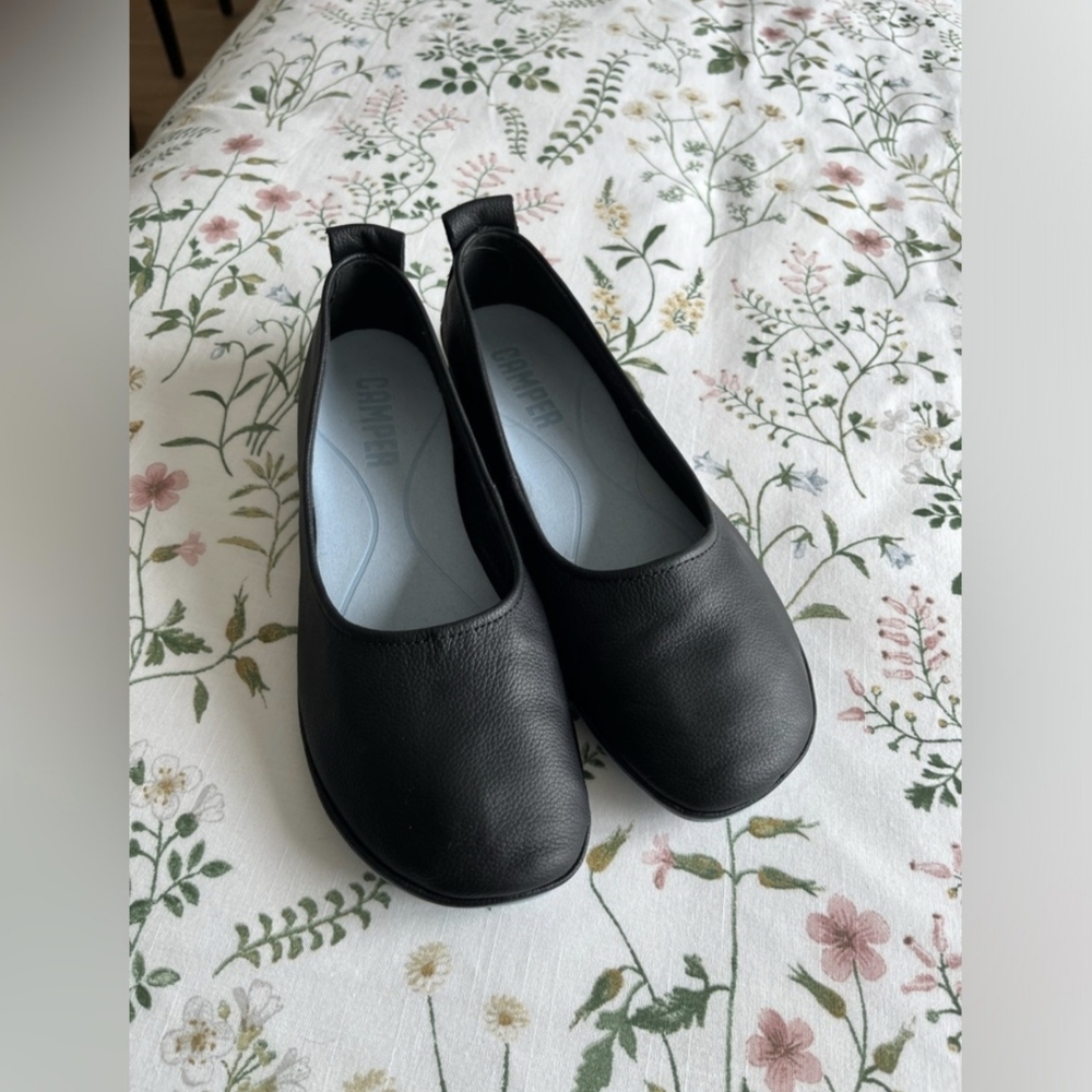 Black Leather Flats